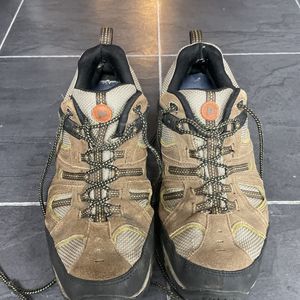 MERRELL Yokota Trail Dark Earth Waterproof Hiking Shoes Men’s Size 11.5